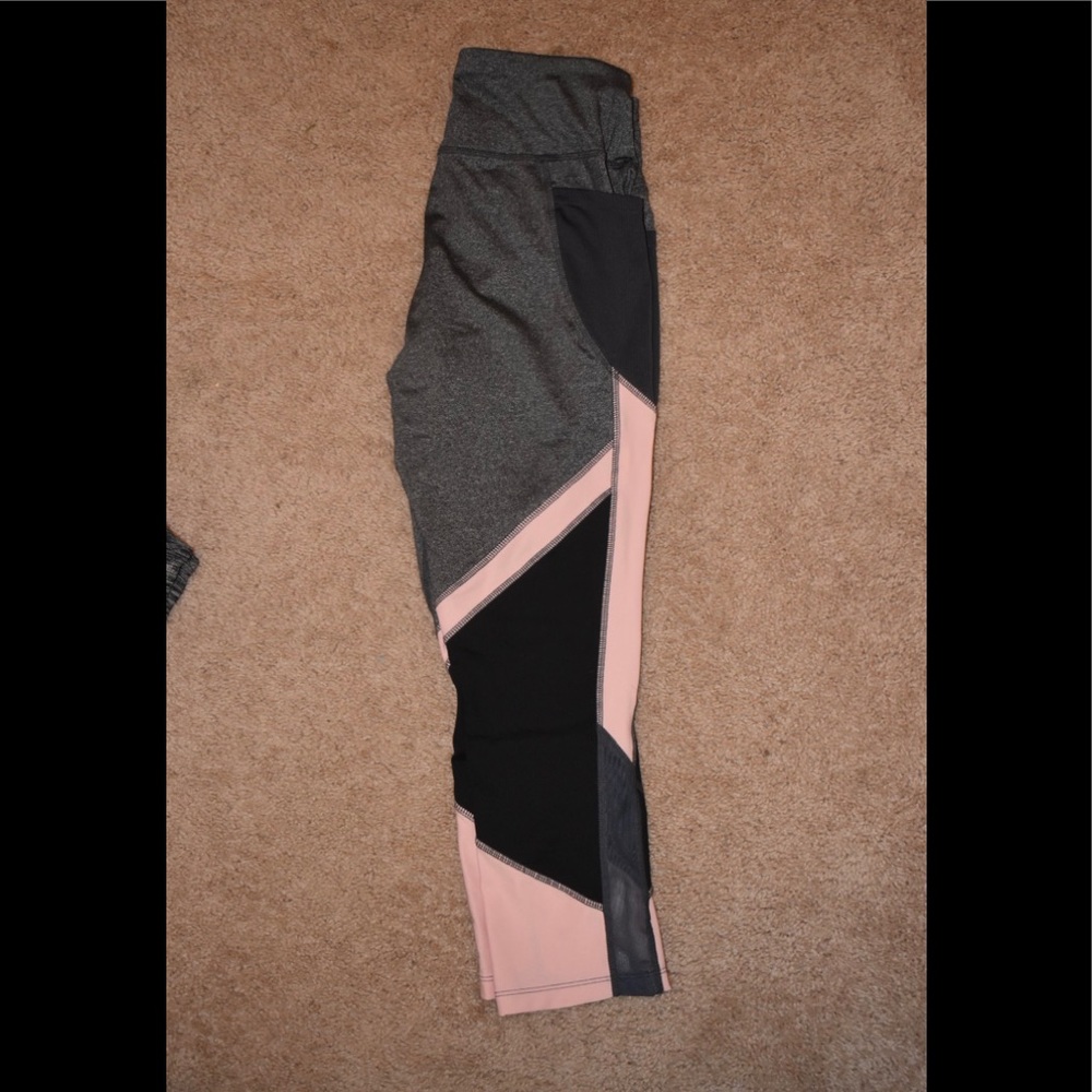 crop leggings